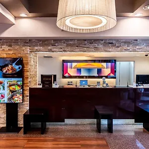 https://hotel-sun-white.hotels-osaka.net