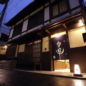 Luck Ryokan (tradycyjny japoński pensjonat lub zajazd)